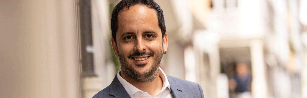 Portrait eines Masterstudenten in Sozialer Arbeit