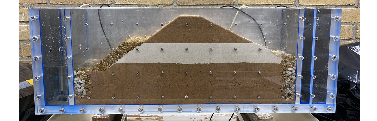 Geotechnik und Naturgefahren: Modell Rheindamm