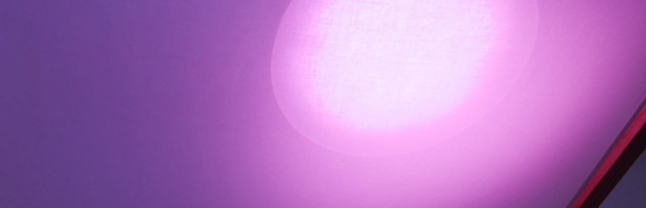 Violett-weisses Licht