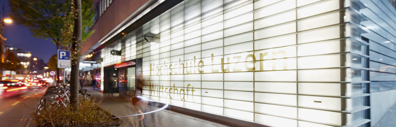Entrance Lucerne School of Business