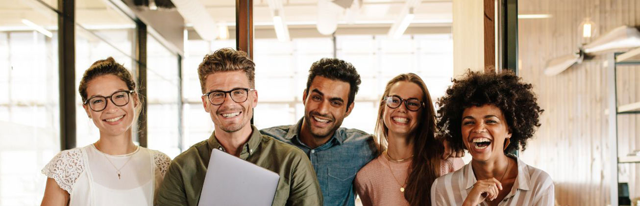 Hochschule-Luzern-Wirtschaft-Business-Bachelor-Info-Events-Studenten de