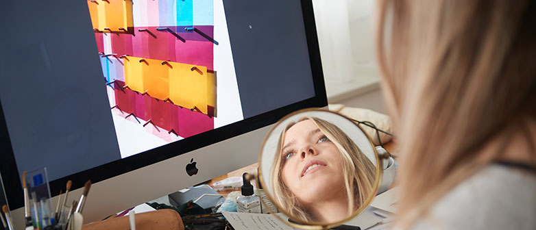 Edna Buchmeier überträgt textile Muster auf eine Hochhausfassade. Bild: Fabian Biasio