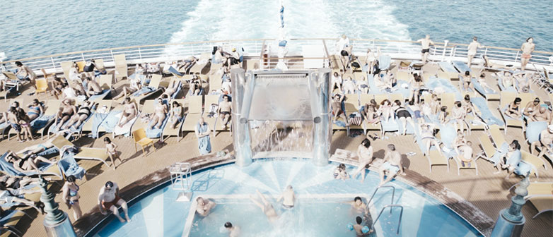 «All inclusive» von Corina Schwingruber Ilić, Alumna des Bachelor Video der Hochschule Luzern – Design & Kunst