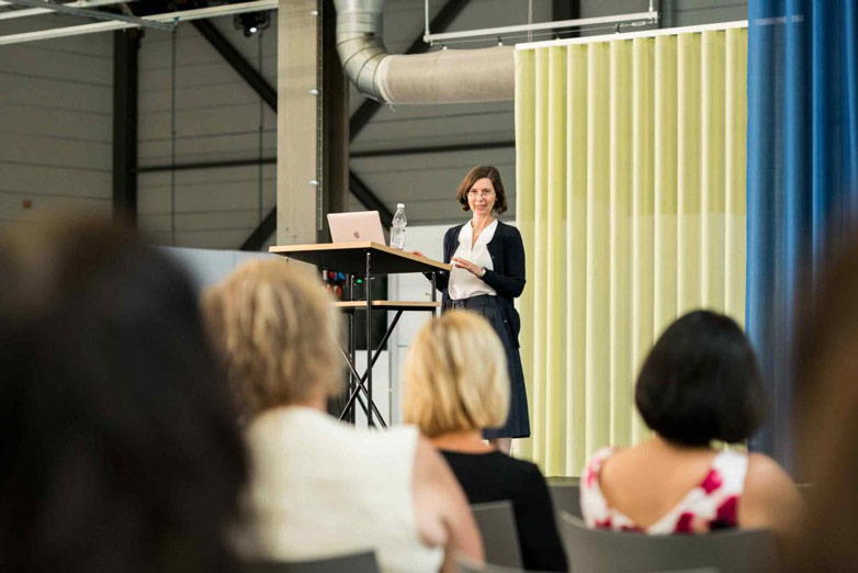 Guillermina Noël speaks at Swiss Centre for Design and Health