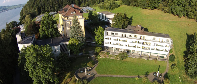 Halbinsel Hertenstein mit Stella Matutina, Wohnheim und Kirche