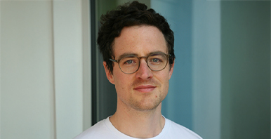Ein Portrait des Creative Transformation Mitarbeiter Christoph Merkle.