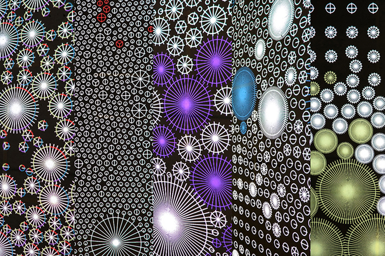  Sechs visuelle Varianten der Keyword-Visualisierung auf schwarzem Hintergrund, mit Kreisen in verschiedenen Farben und Mustern.