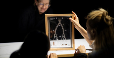 Datenskulptur ausgestellt