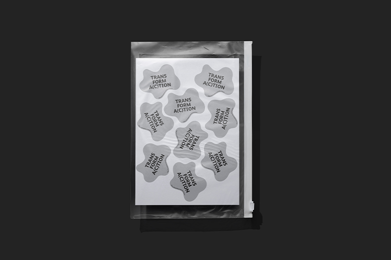 Visuelle Identität, Kommunikationsmittel und Ausstellungseinblicke des Bachelor Creative Transformation der HSLU, mit Printprodukten, Installationen, Workshops und Anwendungen im realen Kontext.