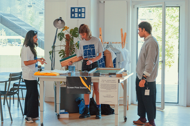 Einblicke in die SDNC: Plakate im öffentlichen Raum, Workshops, Vorträge und Austausch zwischen Teilnehmenden an der Hochschule Luzern – Design Film Kunst.