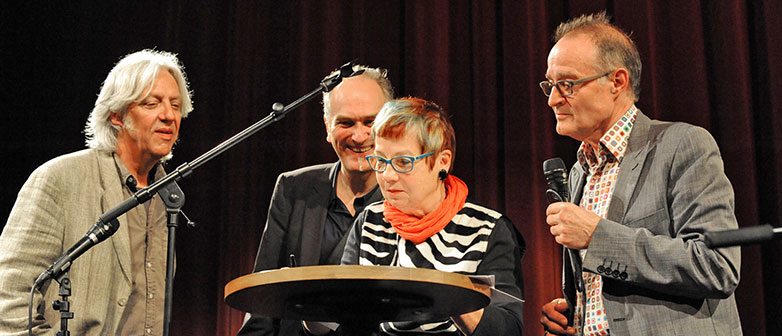 Vertragsunterzeichnung der Archivübergabe vom 10. Mai 2017 am Jazzfestival Schaffhausen.