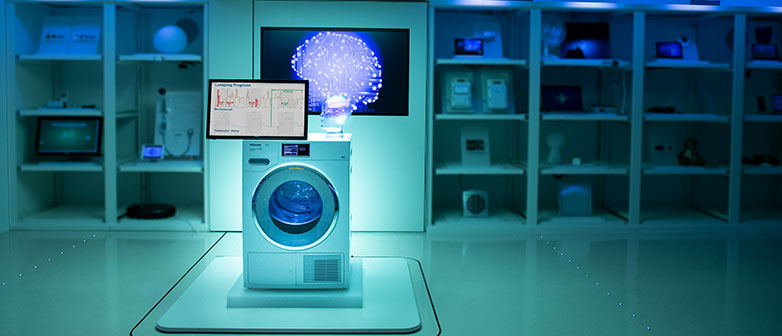 Eine Lösung des iHomeLab stellt sicher, dass am Abend genügend Energie zur Verfügung steht, ohne das Netz zu sehr zu belasten. Bild: Judith Wirth/iHomeLab - Für Bild in druckfähiger Auflösung anklicken und herunterladen.