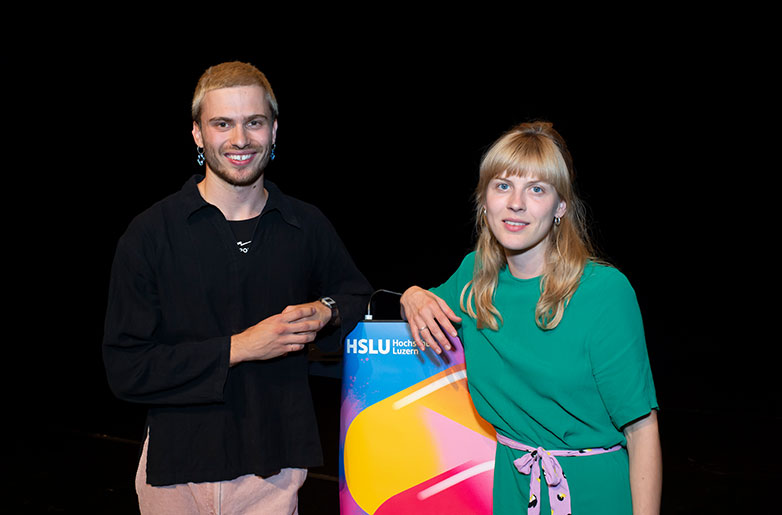 Chapeau! Preis für Theorie BA-/MA-Arbeit: Léon Hüsler und Camille Fröhlich 