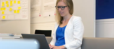 Melanie Schmidlin bereitet sich mit Smart-up auf die Unternehmensgründung vor. (Bild: Daniel von Känel)