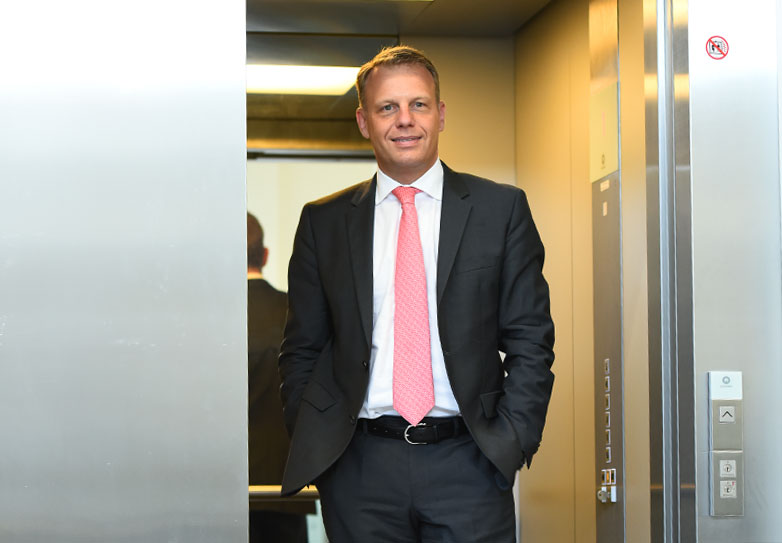 Er hat den ganzheitlichen Manager im Visier – Jan-Erik Baars, Leiter Bachelor Design Management, International. @Angel Sanchez