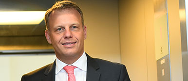 Er hat den ganzheitlichen Manager im Visier – Jan-Erik Baars, Leiter Bachelor Design Management, International. @Angel Sanchez