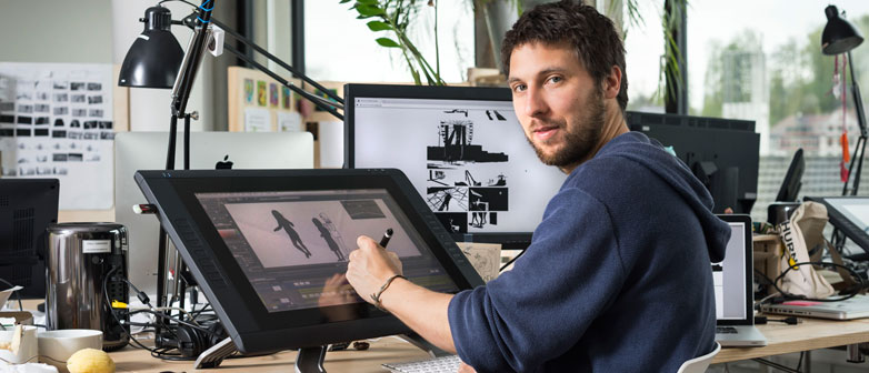 Remo Scherrer mit Filmskizzen von «Bei Wind und Wetter»