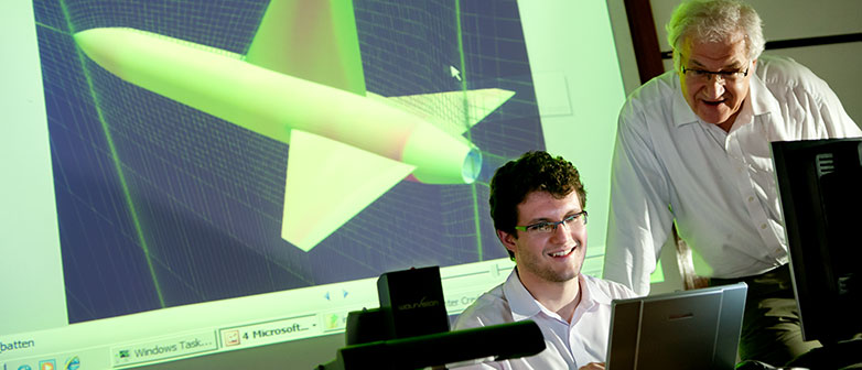 Michael Leschziner (r.) schaffte es auch ohne Matur zum Akademiker. (Bild: Ingo Höhn)