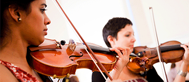 Zwei Violinenspielerinnen