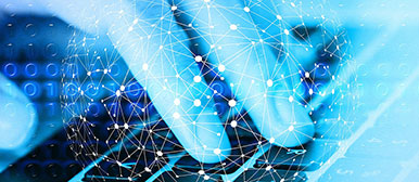 Digitale Hand auf einer Tastatur