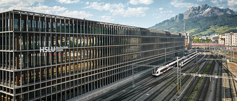 Campus Perron von aussen
