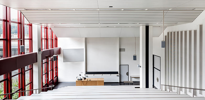 Das Auditorium bietet maximal 196 Personen Platz.