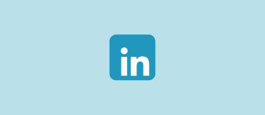 Blaue Fläche mit LinkedIn-Icon