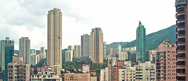 Stadt mit Hochhäusern