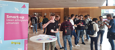 Studierende bei einem Smart up Event
