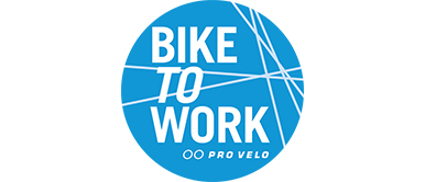 Das Logo der Organisation Bike to Work - ein blauer Kreis, welcher den Schriftzug 
