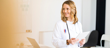 Ärztin im CAS_Digital-Health-Navigator