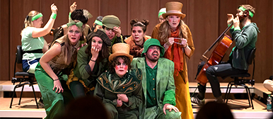 Szene aus «Das grosse Vorsingen». Ein bewegtes Erzählkonzert nach der gleichnamigen Geschichte von Luc Foccroulle, entstanden in einer Zusammenarbeit der HSLU Musik und dem Luzerner Sinfonieorchester, 22.11.2025.