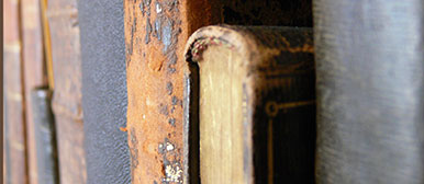 Alte Bücher in der Musikbiblithek. 