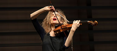 Portrait von Charlotte Hug.