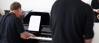 Pianist und Saxofonist