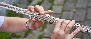 Querflötenspielerin