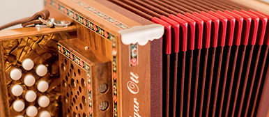 Detailaufnahme eines Schwyzerörgeli