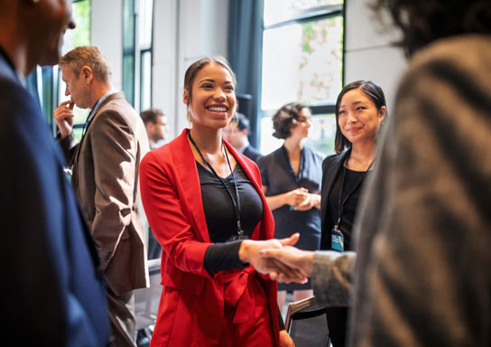 Studierende an Firmenevents