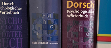 Buchrücken Dorsch Psychologisches Wörterbuch 
