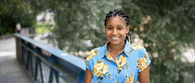 Charlotte Acakpo, Bachelor-Absolventin der Sozialen Arbeit