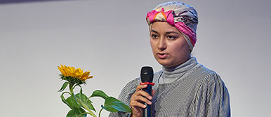 Nahid Haidari Flüchtlingsparlament