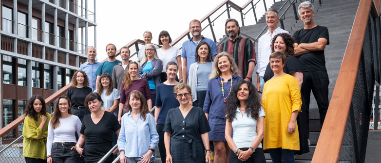 Gruppenfoto des Instituts für Soziokulturelle Entwicklung