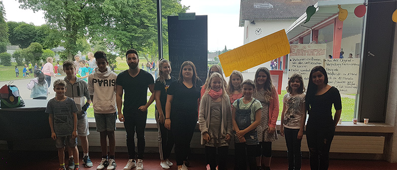 Schulparlament Badweiher Muri und Studierende Hochschule Luzern