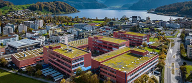 Campus Horw mit See im Hintergrund