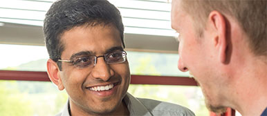 Studierende aus Informatik, Elektrotechnik oder Wirtschaftsingenieur|Innovation arbeiten bei uns im Rahmen ihrer Industrieprojekte, Bachelor- oder Master-Thesis oder in Teilzeit neben dem Studium mit.