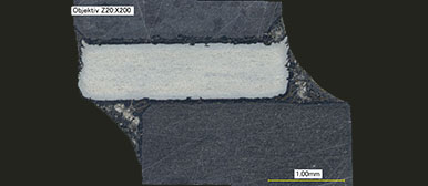 Werkstoffprüfung, ein Werkstoff unter dem Mikroskop