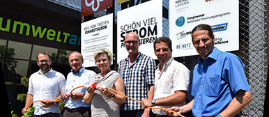 Eröffnung Umweltarena PV Fassade