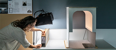 Zur Startseite mit Arbeiten von Innenarchitekturstudierenden