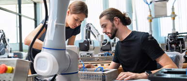 Maschinentechnik Studierende