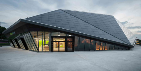 Im Kompetenzzentrum Envelopes and Solar Energy steht die Gebäudehülle als stoffliches, raumbildendes, komfortschaffendes und energetisch aktives Element der Architektur im Zentrum der Forschung.